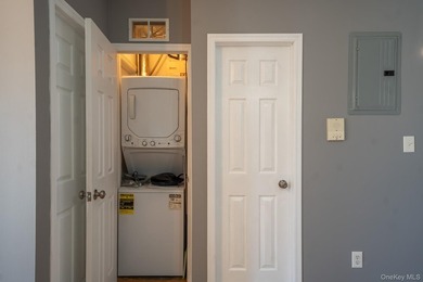 Welcome to this beautifully designed 2-bedroom, 2-full-bathroom - photo 11