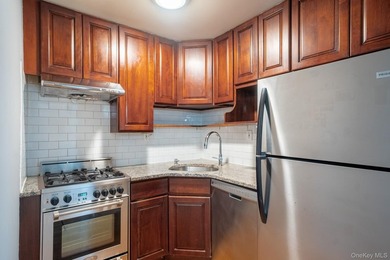 Welcome to this beautifully designed 2-bedroom, 2-full-bathroom - photo 13