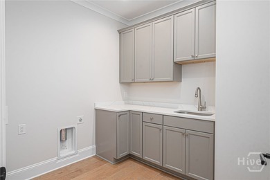 A perfect blend of elegance and simplicity, this thoughtfully - photo 16