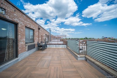 Welcome to this beautifully designed 2-bedroom, 2-full-bathroom - photo 19
