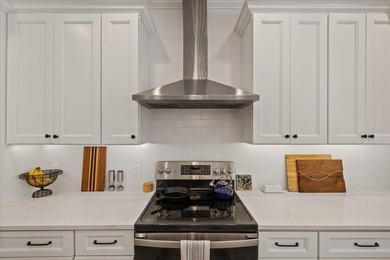 Nestled within the Lynnwood neighborhood within the Lansbrook - photo 24