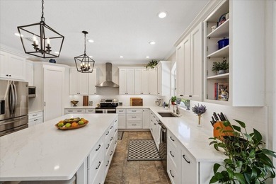 Nestled within the Lynnwood neighborhood within the Lansbrook - photo 25