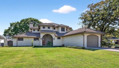 Lake Home For Sale in Pottsboro, Texas
