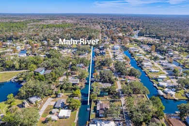 Weeki Wachee Gardens Area Home For Sale in Weeki Wachee Florida