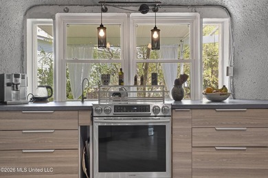 Ocean View!! Live steps from the sand in a home unlike anything - photo 18