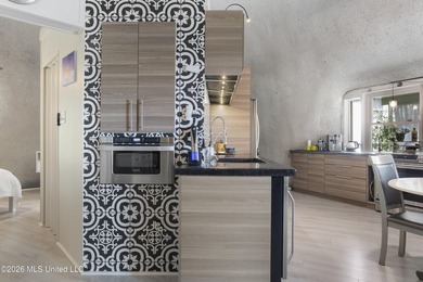 Ocean View!! Live steps from the sand in a home unlike anything - photo 21