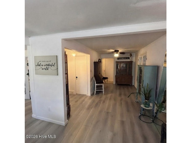 MOTIVATED SELLER! Price reduced - all reasonable offers - photo 7