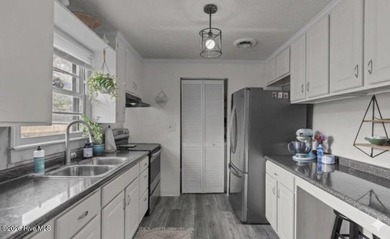 MOTIVATED SELLER! Price reduced - all reasonable offers - photo 8