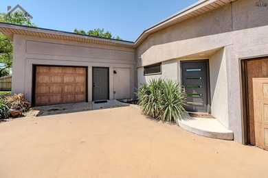 Unique modern lakefront home featuring 3 bedrooms, 2 full baths - photo 2