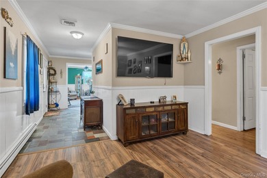 Welcome to this spacious and meticulously maintained 2,464 - photo 12