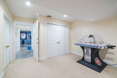 Set on a quiet private block in the heart of Water Mill, this - photo 18