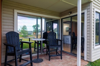 Beautiful lakeside 2-bedroom, 2-bathroom condo--arguably one of - photo 20