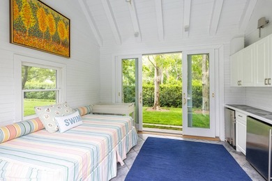 Set on a quiet private block in the heart of Water Mill, this - photo 21