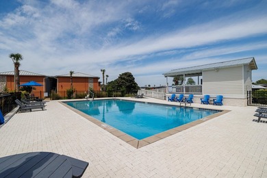 Beautiful lakeside 2-bedroom, 2-bathroom condo--arguably one of - photo 23