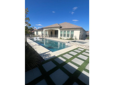 Country Club living with a Hollywood backyard! Gated Villa - photo 32
