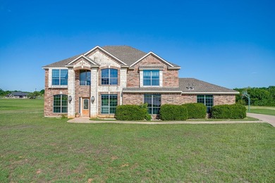 Experience the perfect blend of space, privacy, and luxury at - photo 3