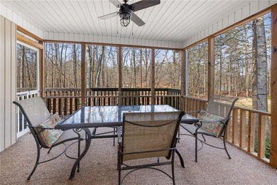 Lakefront on a quite cove on Hartwell with a dock in place, and - photo 33