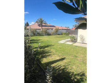 Country Club living with a Hollywood backyard! Gated Villa - photo 35