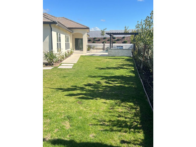 Country Club living with a Hollywood backyard! Gated Villa - photo 36