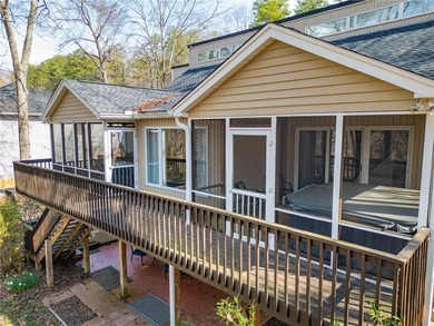 Lakefront on a quite cove on Hartwell with a dock in place, and - photo 38