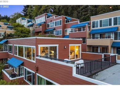 Enjoy elevated Portland living from this light-filled Abitare - photo 2