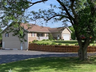 (private lake, pond, creek) Home For Sale in Savanna Illinois