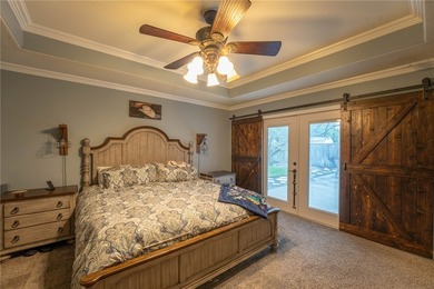 Welcome home to this beautiful, one-owner, 4-bedroom, 2-bath - photo 12