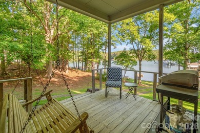 Beautiful waterfront retreat on Lake Wateree! Nestled in a quiet - photo 5