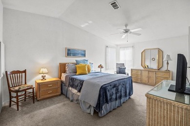 Say hello to seasonal or full time living in this furnished 2 - photo 15