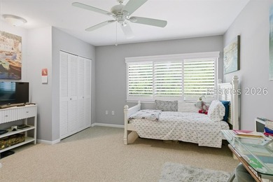 Nestled in the quietest & most private building in Island Club - photo 20