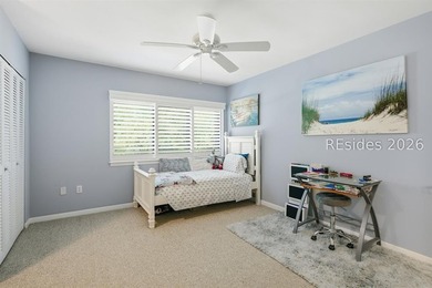 Nestled in the quietest & most private building in Island Club - photo 21