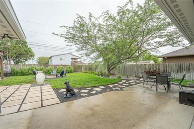 Welcome home to this beautiful, one-owner, 4-bedroom, 2-bath - photo 23