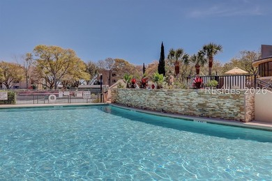 Nestled in the quietest & most private building in Island Club - photo 26