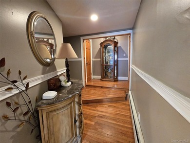 Spacious North Shirley Colonial approximately 2500 SQ Ft Windows - photo 26