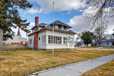 American Falls Lake Home For Sale in American Falls Idaho