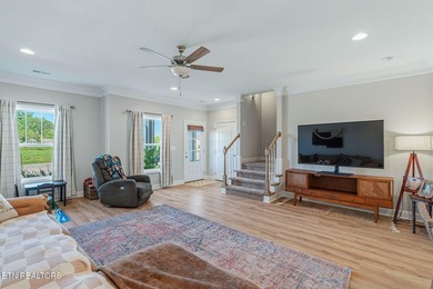 Like-new brick townhouse with resort-style amenities... what - photo 11
