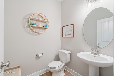 Like-new brick townhouse with resort-style amenities... what - photo 12