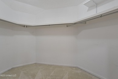WONDERFUL, SPACIOUS FAMILY HOME IN MUCH SOUGHT AFTER BAYOU OAKS - photo 36