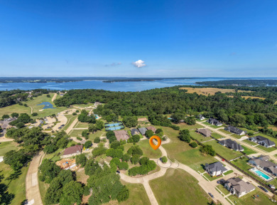 Stunning Garden Home Lot in Eagle's Bluff on Lake Palestine - photo 9