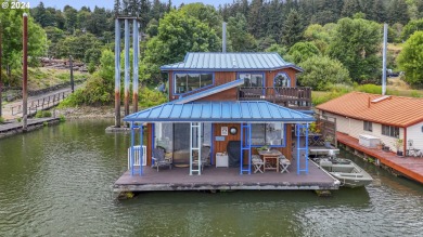 Willamette River - Multnomah County Home For Sale in Portland Oregon