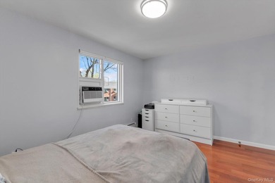 Tranquil living at the Bell Park Gardens-Oakland Gardens gem! - photo 8