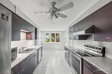 Rare opportunity to own luxurious and spacious waterfront condo - photo 4