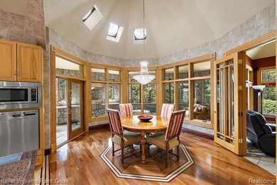 A masterclass in Old World grandeur and absolute privacy, this - photo 27