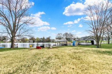 Spacious waterfront home with a total of 4 car garages! - photo 21