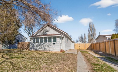 American Falls Lake Home For Sale in American Falls Idaho