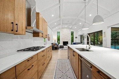 Welcome to this beautifully renovated 5BR/3.5BA home plus - photo 13