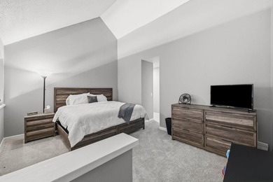 Welcome to 416 Cambridge Circle, Unit H5, a beautifully - photo 16