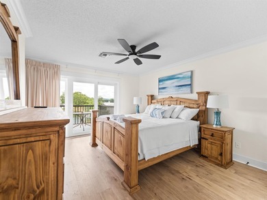 Lake views abound - wake up to some of the best views of Lake - photo 17