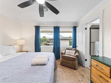 Lake views abound - wake up to some of the best views of Lake - photo 23