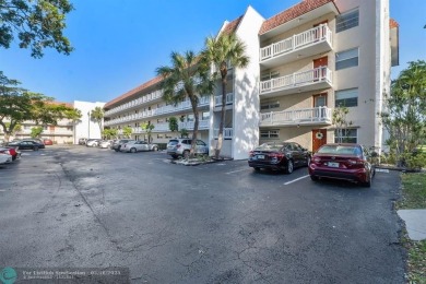 Lake Condo Sale Pending in Lauderhill, Florida